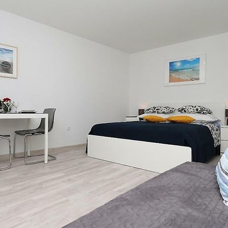 Modern Apartments Iva Makarska Exterior photo