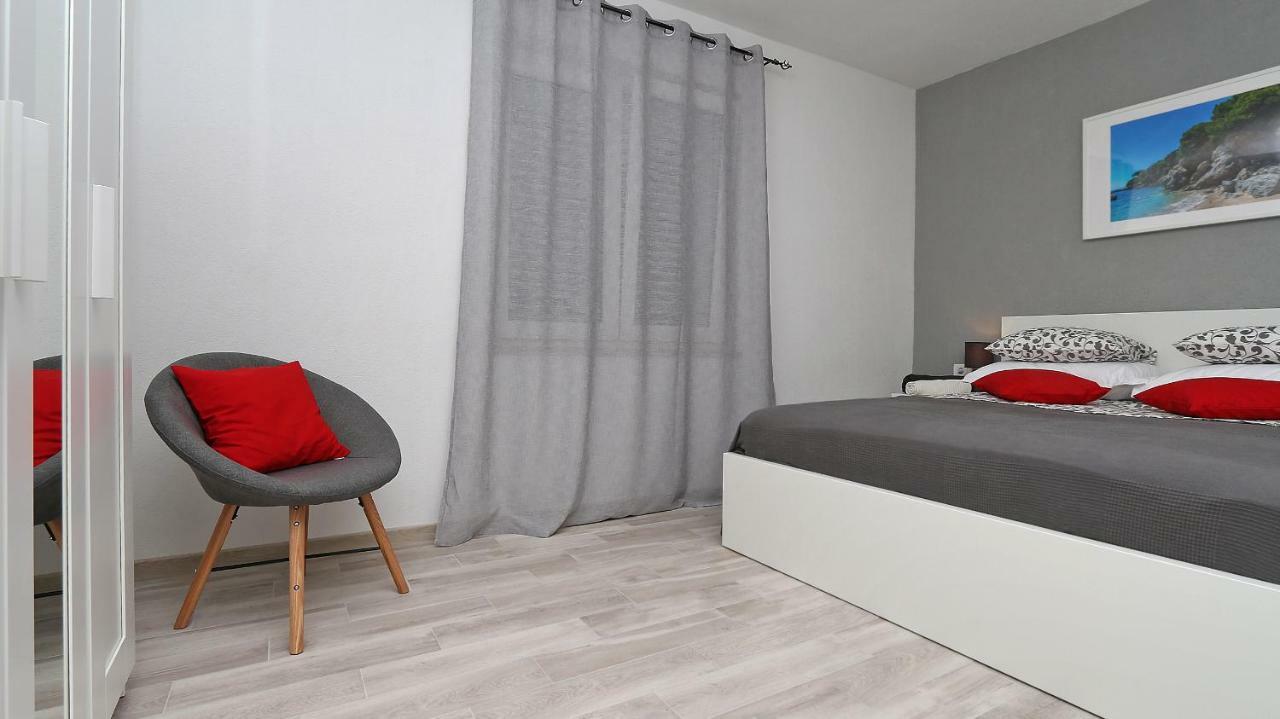 Modern Apartments Iva Makarska Exterior photo